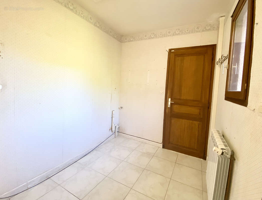 Maison à SAINT-ETIENNE-DU-GRES