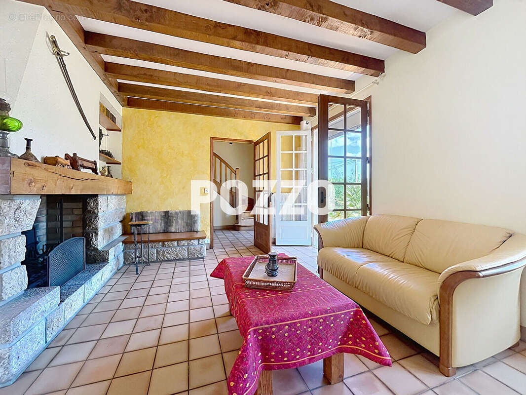 Maison à LES LOGES-MARCHIS
