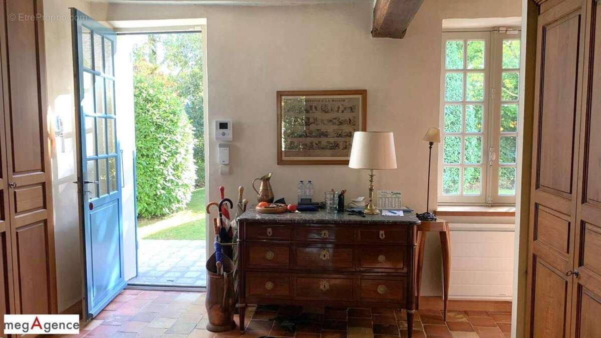 Maison à HOUDAN