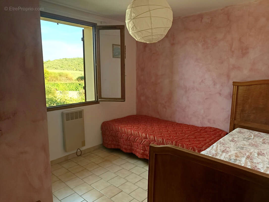 Maison à VILLENEUVE-DE-BERG