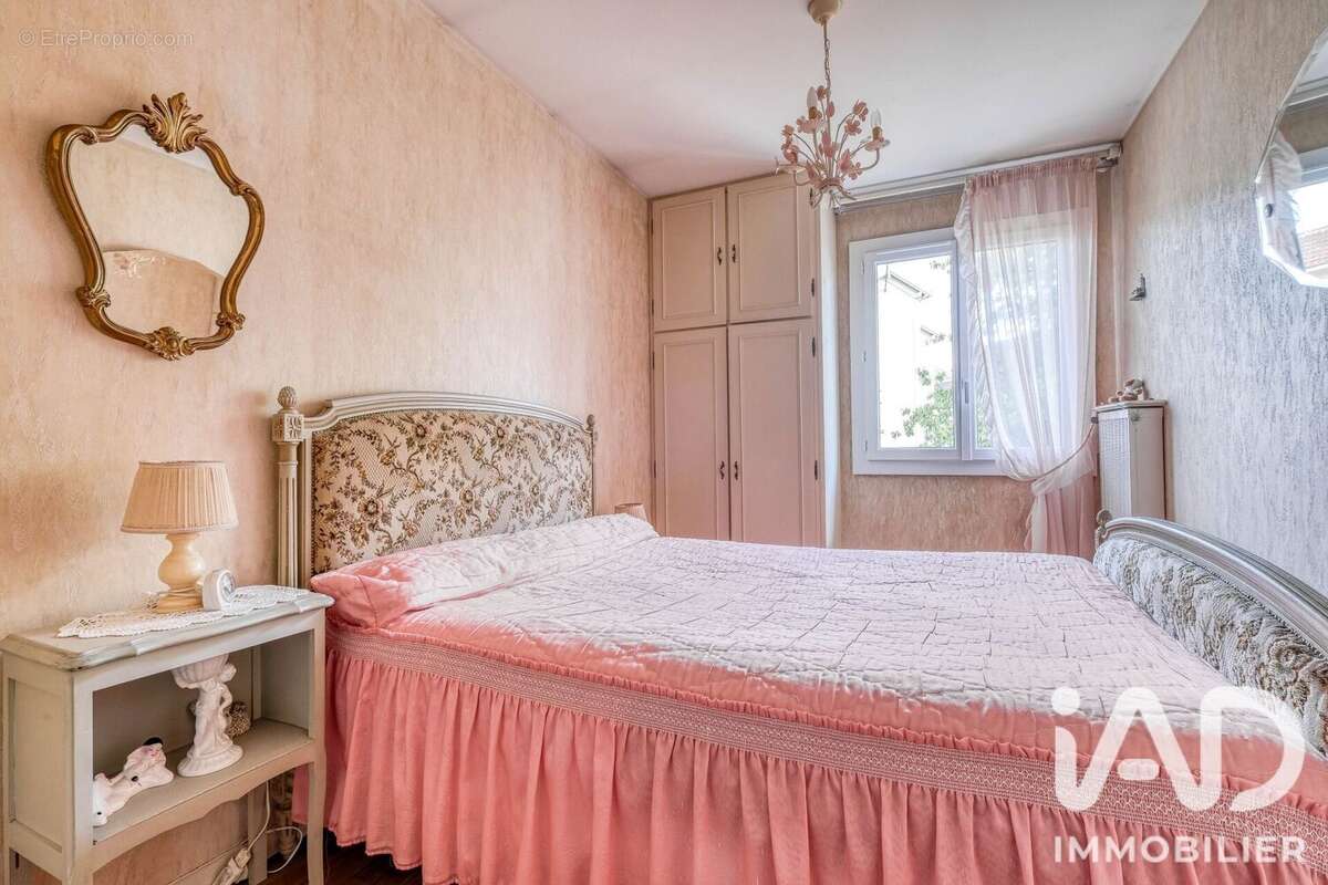 Photo 8 - Maison à LIVRY-GARGAN