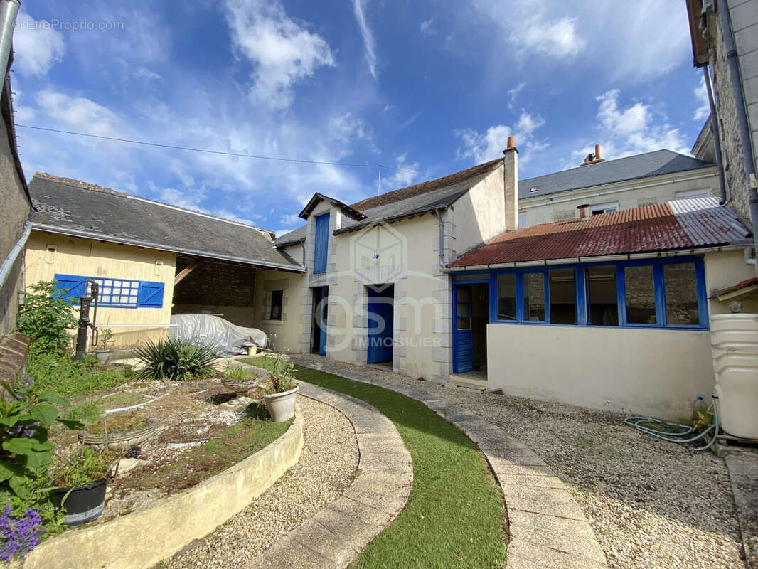 Maison 160 m² à Sainte-Maure-De-Touraine  - photo 2