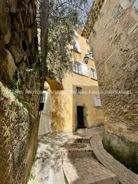 Maison à ROCHEBRUNE