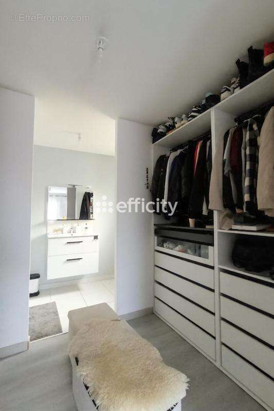 Maison 108 m² à Neuville-De-Poitou  - photo 10