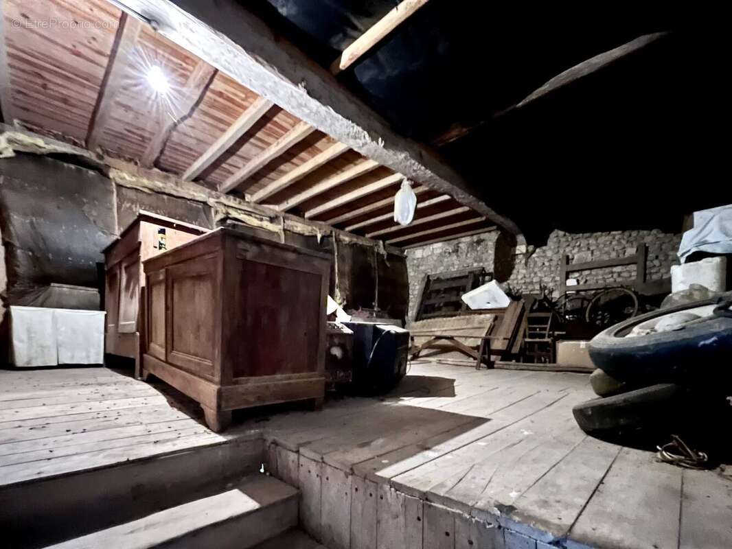 Maison à BOUTEILLES-SAINT-SEBASTIEN