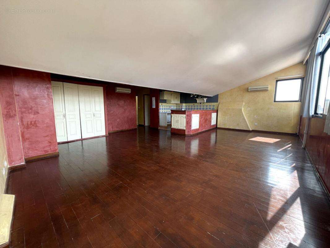 Appartement à HYERES