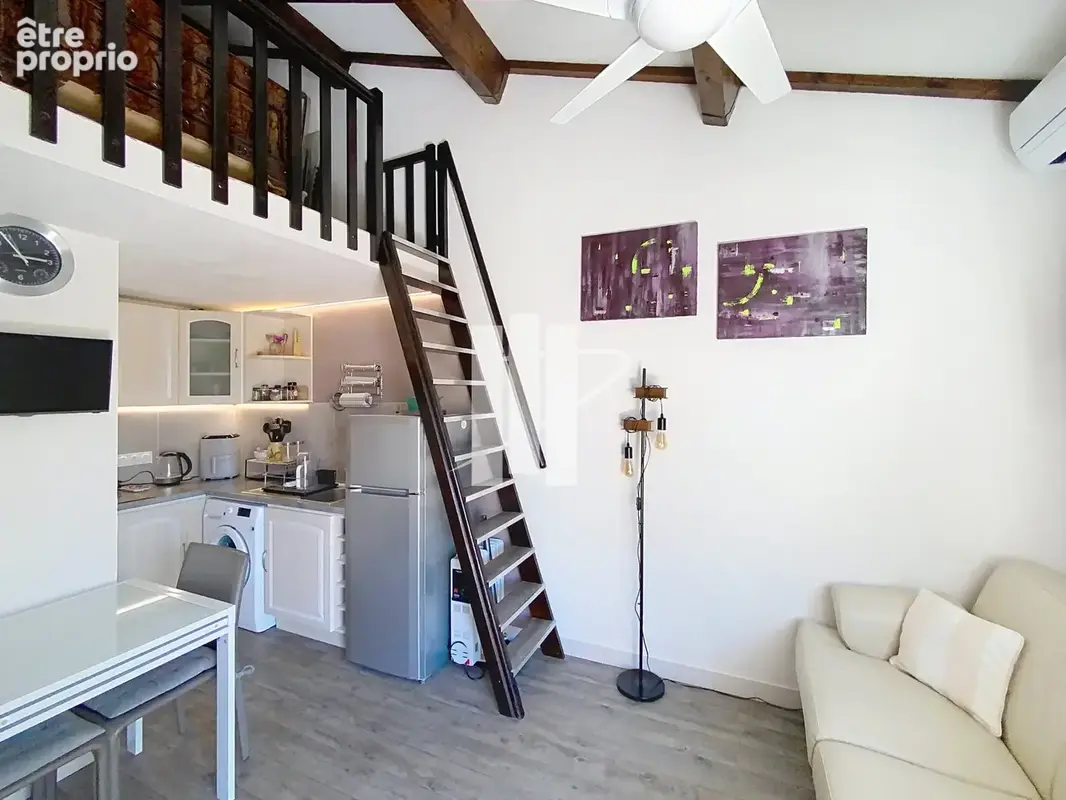 Boulouris - dernier étage - appartement rénové avec mezzanine et garage - photo 4