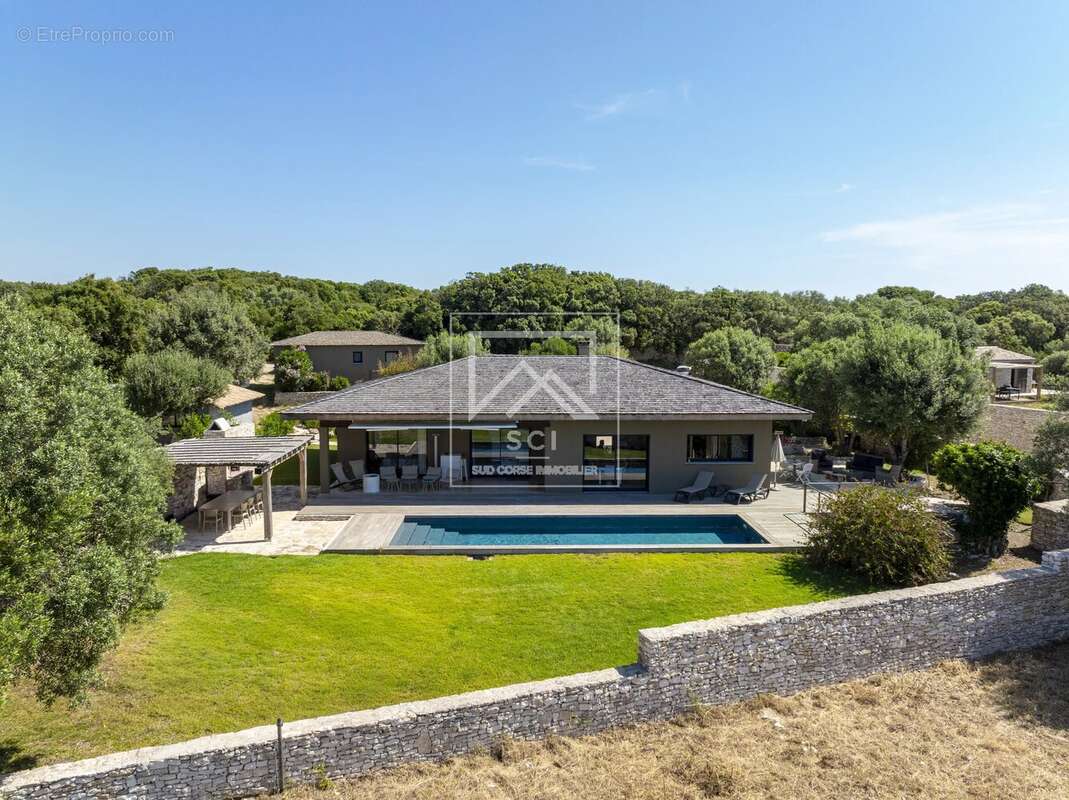 Maison à BONIFACIO