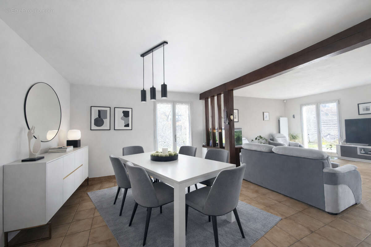 Maison à OZOIR-LA-FERRIERE