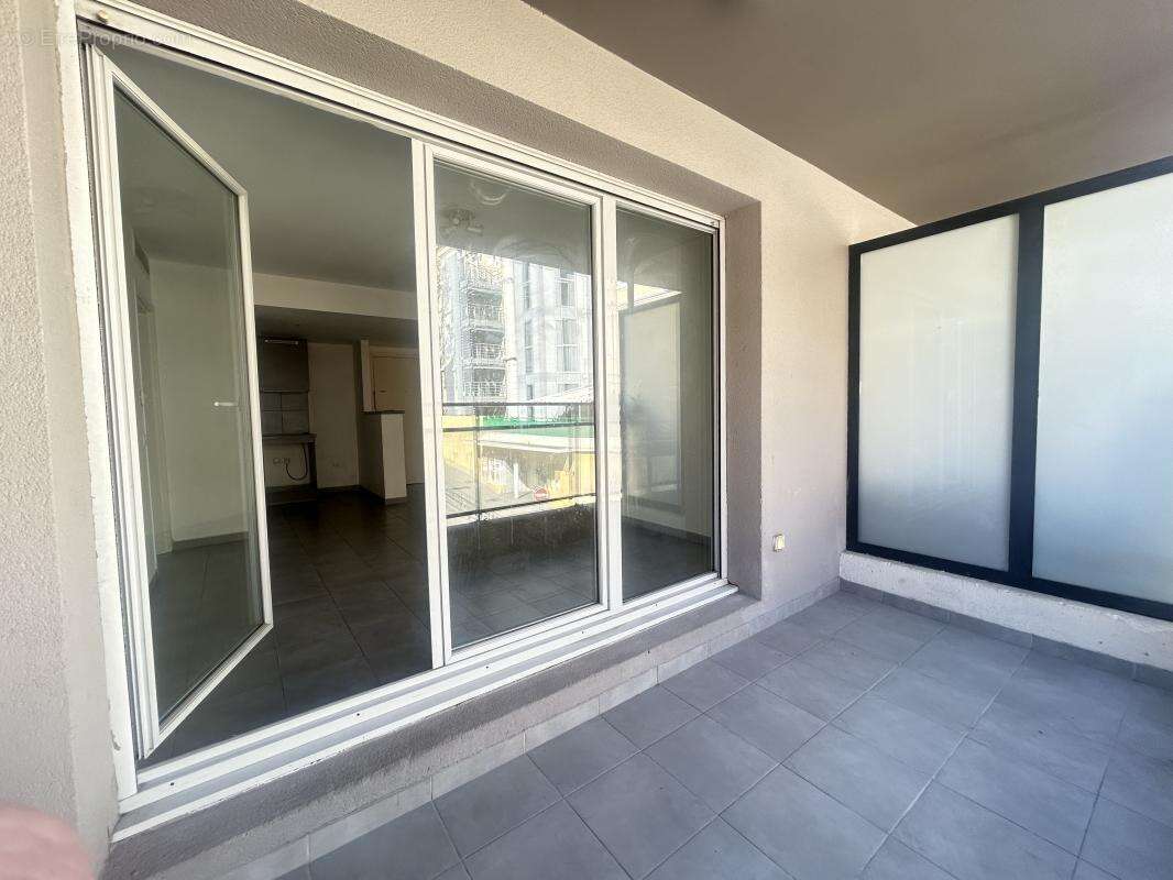 Appartement à MARSEILLE-2E