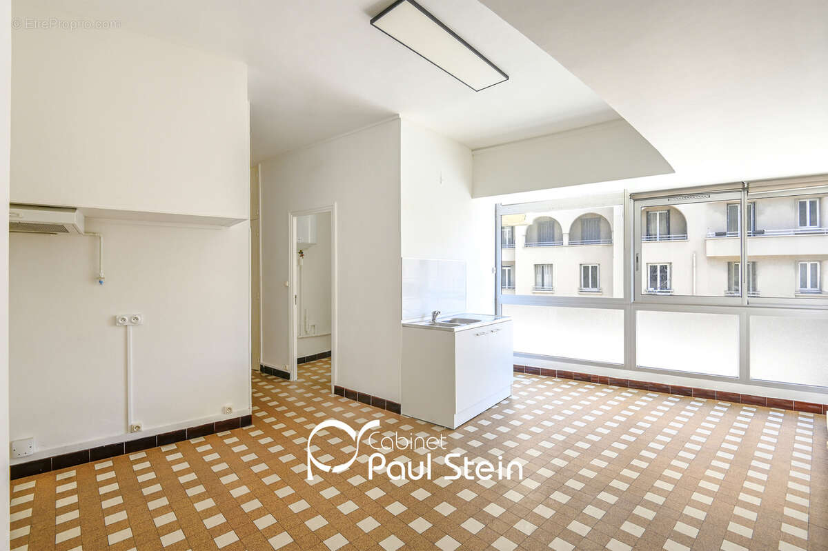 Appartement à MARSEILLE-8E