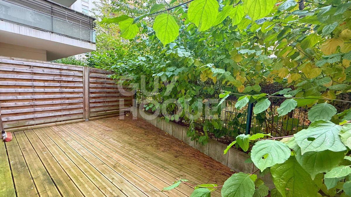 Appartement à NANTERRE