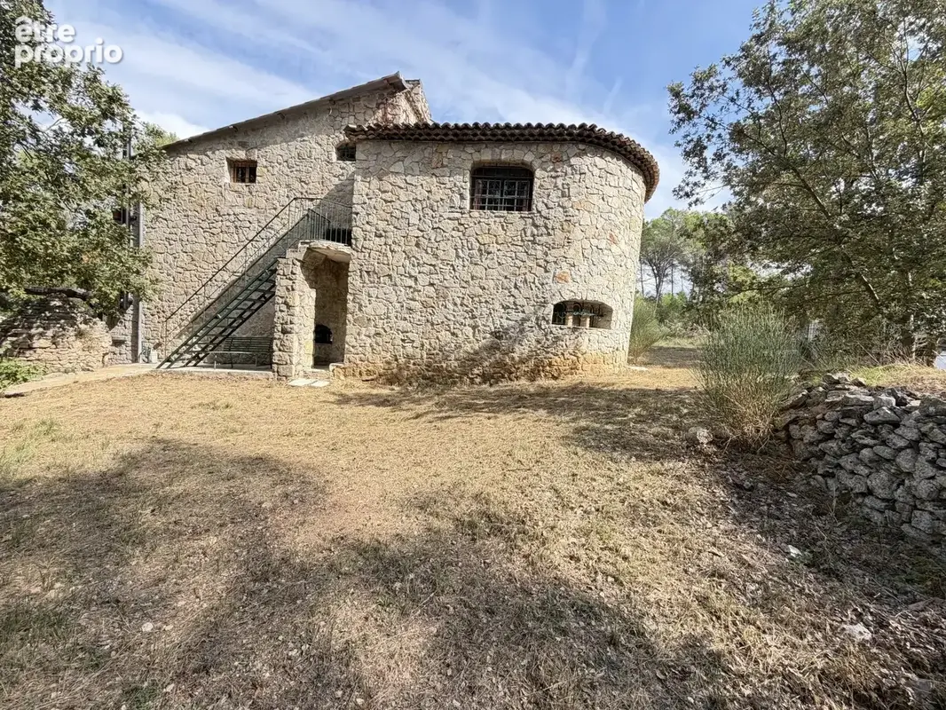 Callas – propriété en pierre sur 3,2 hectares – calme absolu - photo 24
