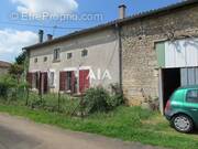 Maison à NANTEUIL-EN-VALLEE