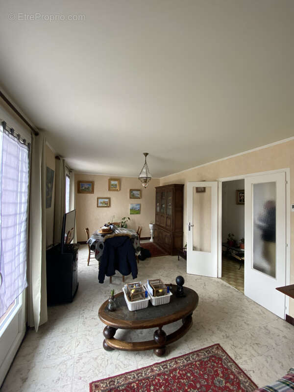 Maison à LA CHAPELLE-REANVILLE