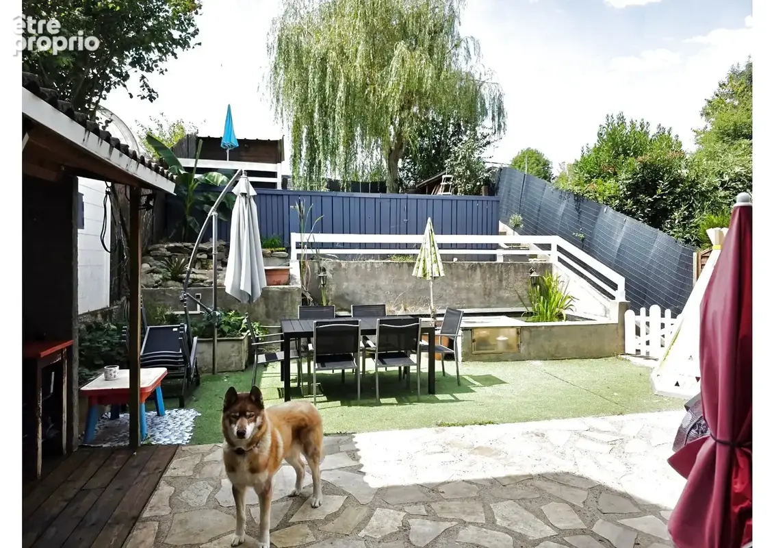 Belle maison familiale avec extérieurs   le chambon-feugerolles - photo 9