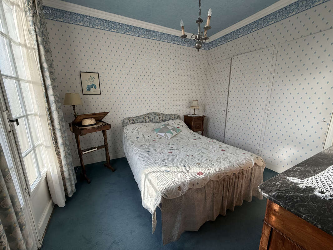 Maison à SAINT-JULIEN-LES-VILLAS