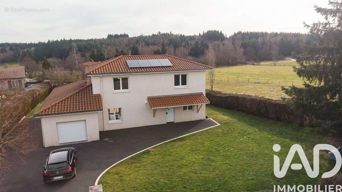 Photo 4 - Maison à PERIGNEUX