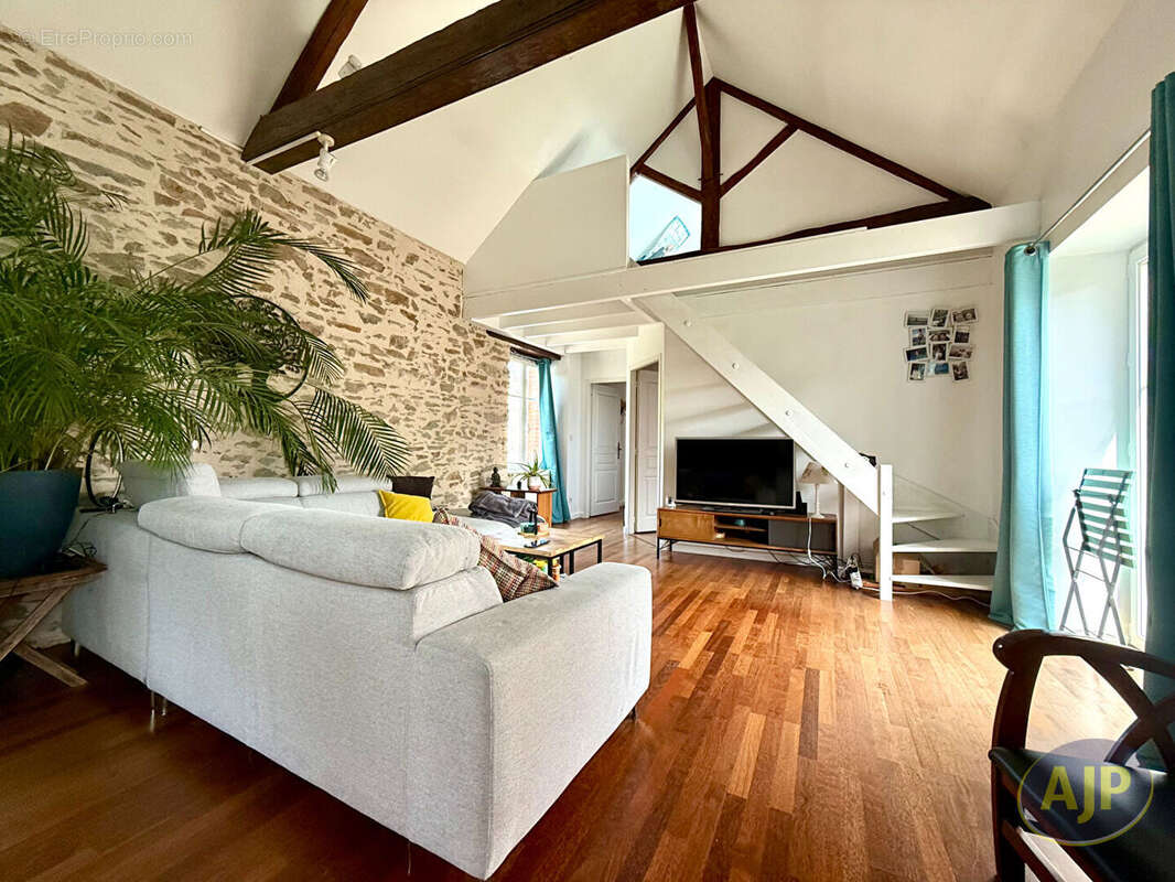 Maison à SAINTE-PAZANNE
