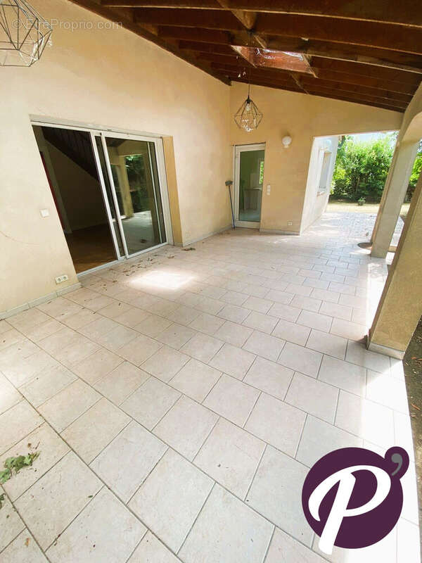 Maison 112 m² à Bergerac  - photo 2