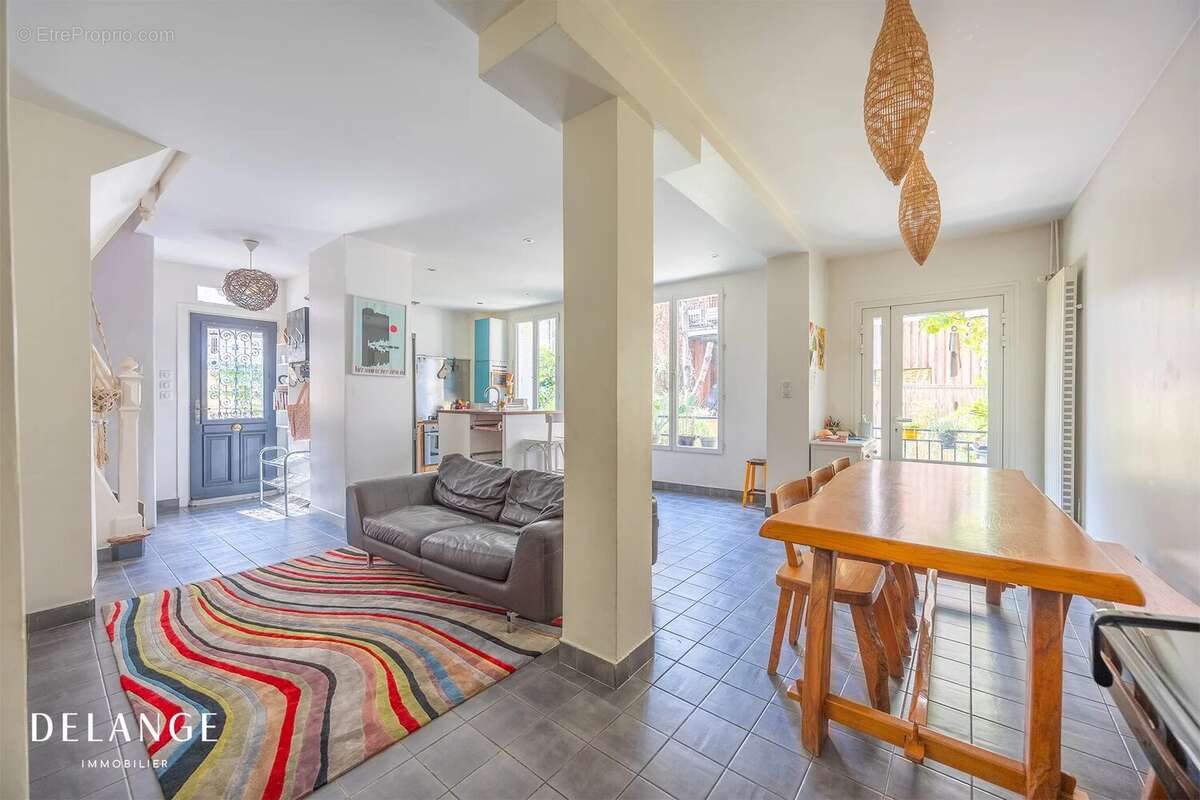 Ivry-Sur-Seine - Maison Individuelle 5P 146 m² - photo 5