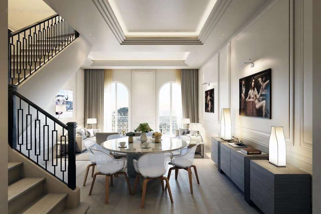 Salle à manger Parquet - Appartement à CANNES