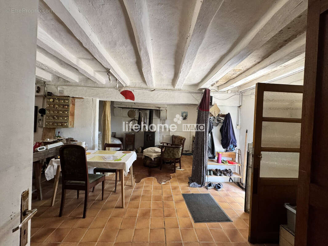 Maison 56 m² à Heugnes  - photo 7