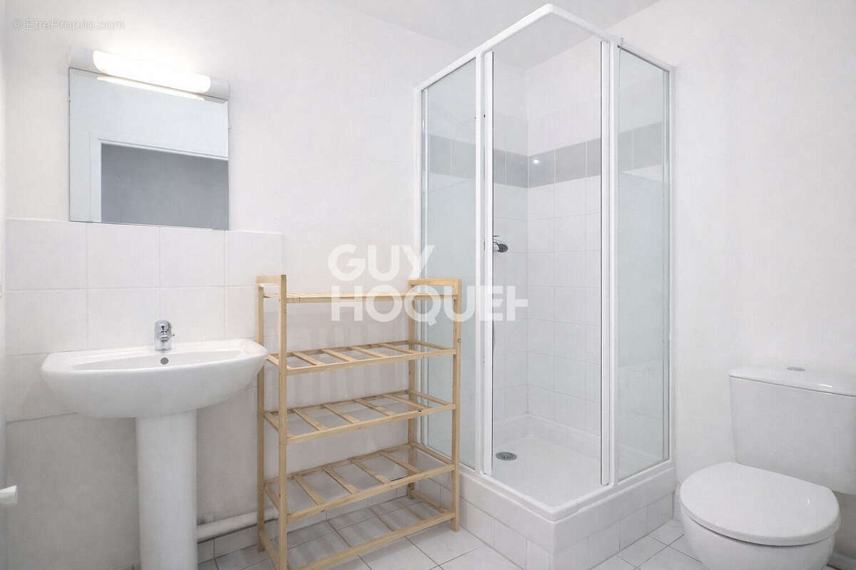Appartement à AUBERVILLIERS