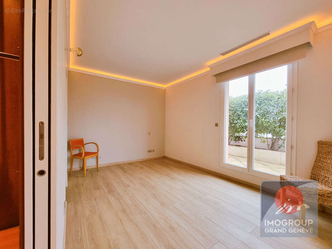 Appartement à AMBILLY