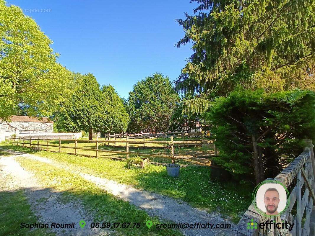 Maison à BLANZAC-PORCHERESSE