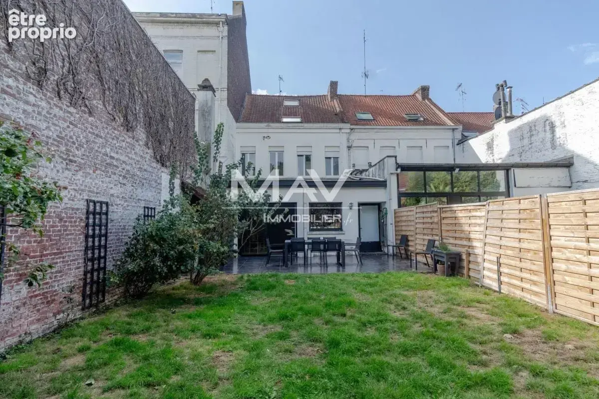 Appartement 6 pièces 250 m² à vendre à Tourcoing (59200) - photo 3