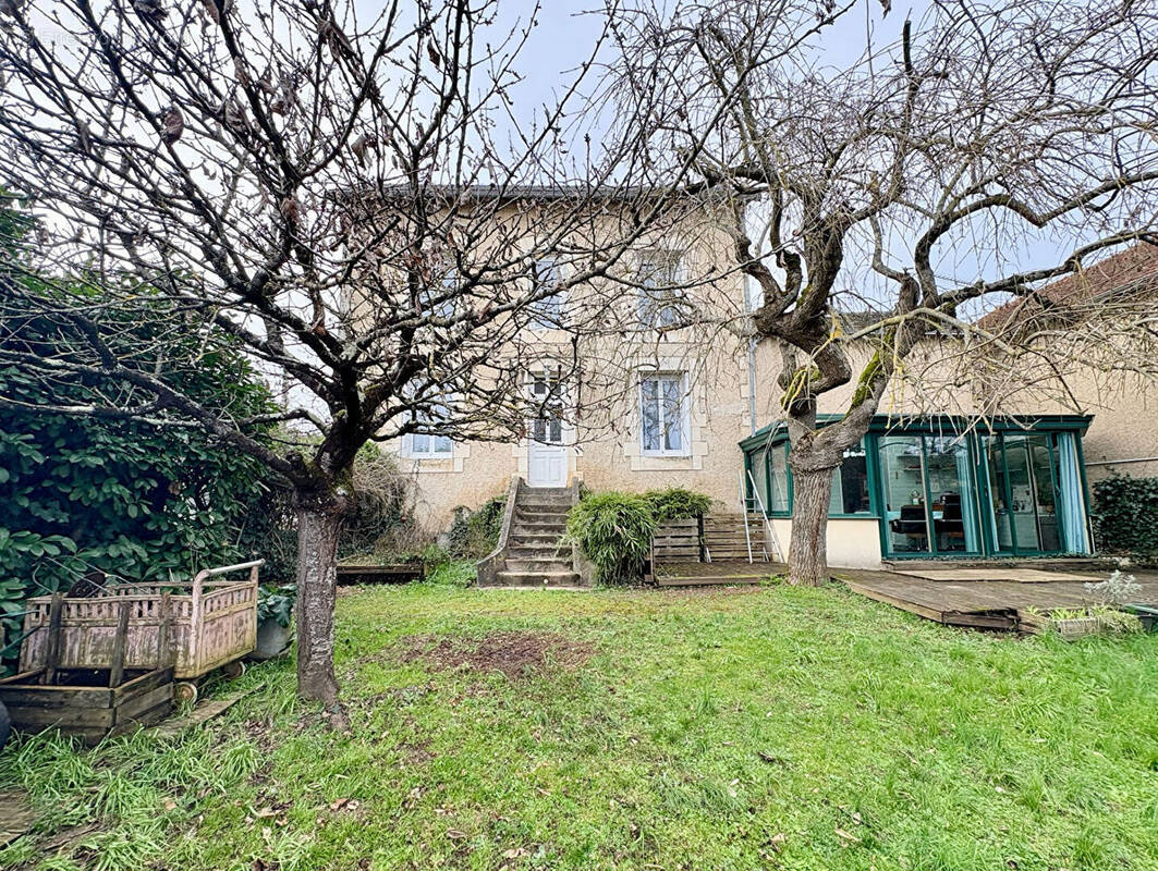 Maison à POITIERS