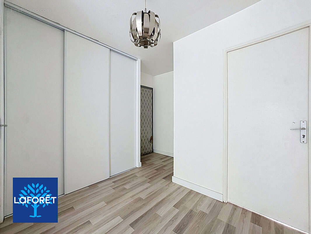 Appartement Evry Courcouronnes 5 pièces 91,38m2 - photo 2