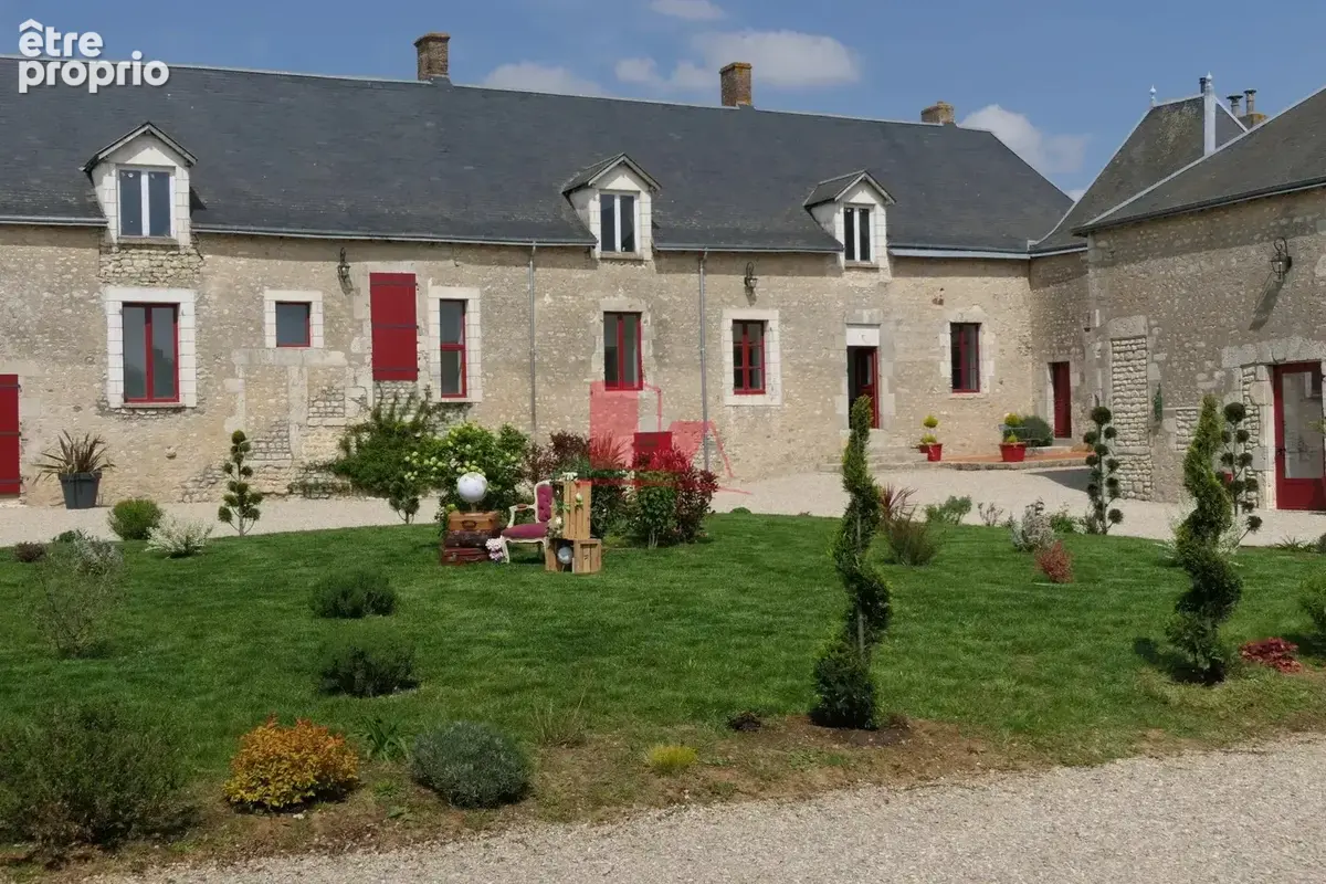 Photo Maison à Chateaudun au prix de 840 000€