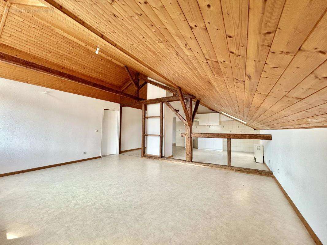 Appartement à MARIGNIER