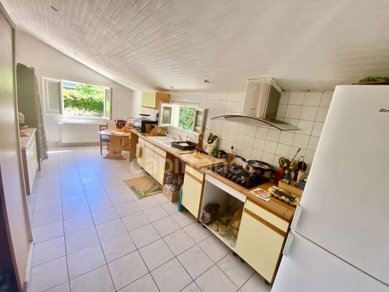 LE PIAN-MÉDOC(33) – Charme, calme et nature pour cette maison de T4 de 99 m2 nichée sur une parcelle de 1312 m2 dans un cadre ve - photo 9
