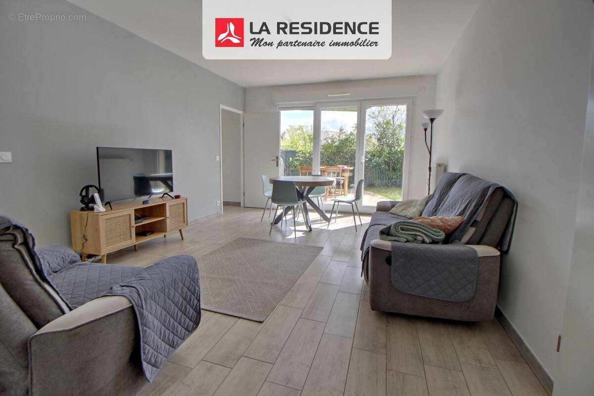Appartement à VILLEPREUX