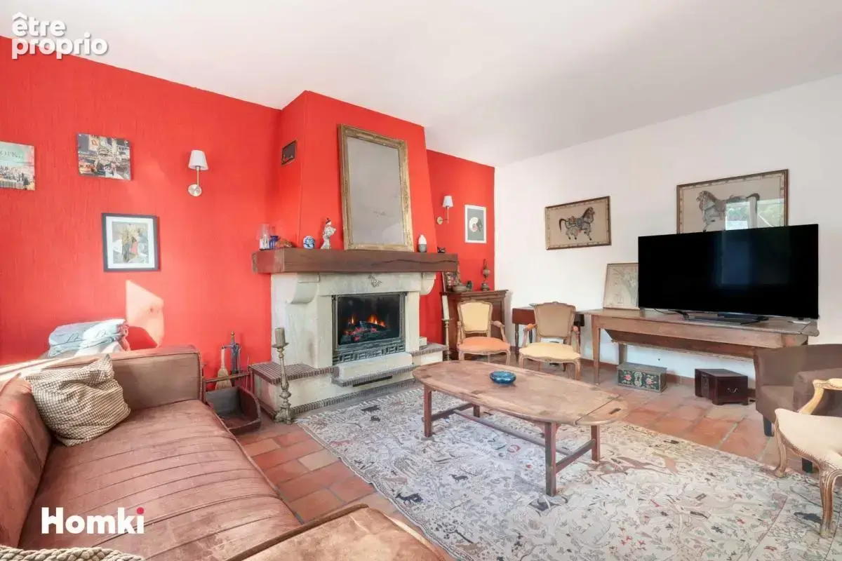 Propriété et 3 gites / T7 de 500 m² à Saint-Montan 07220 - photo 6