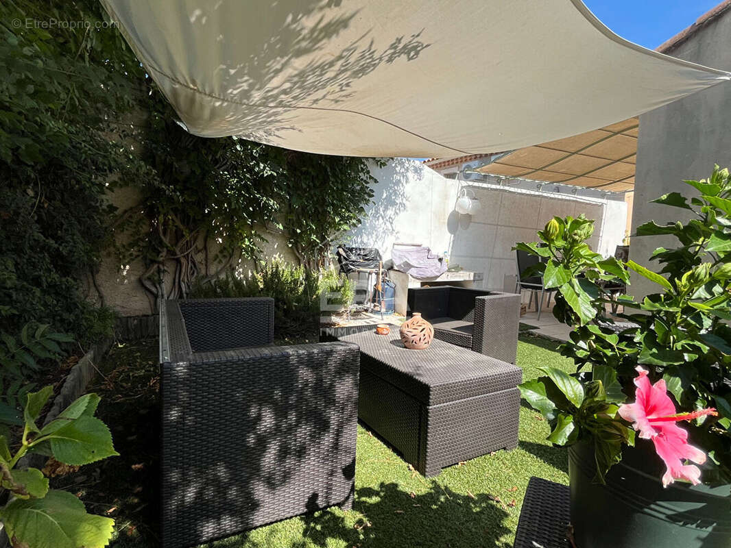 Maison à CHATEAUNEUF-LES-MARTIGUES