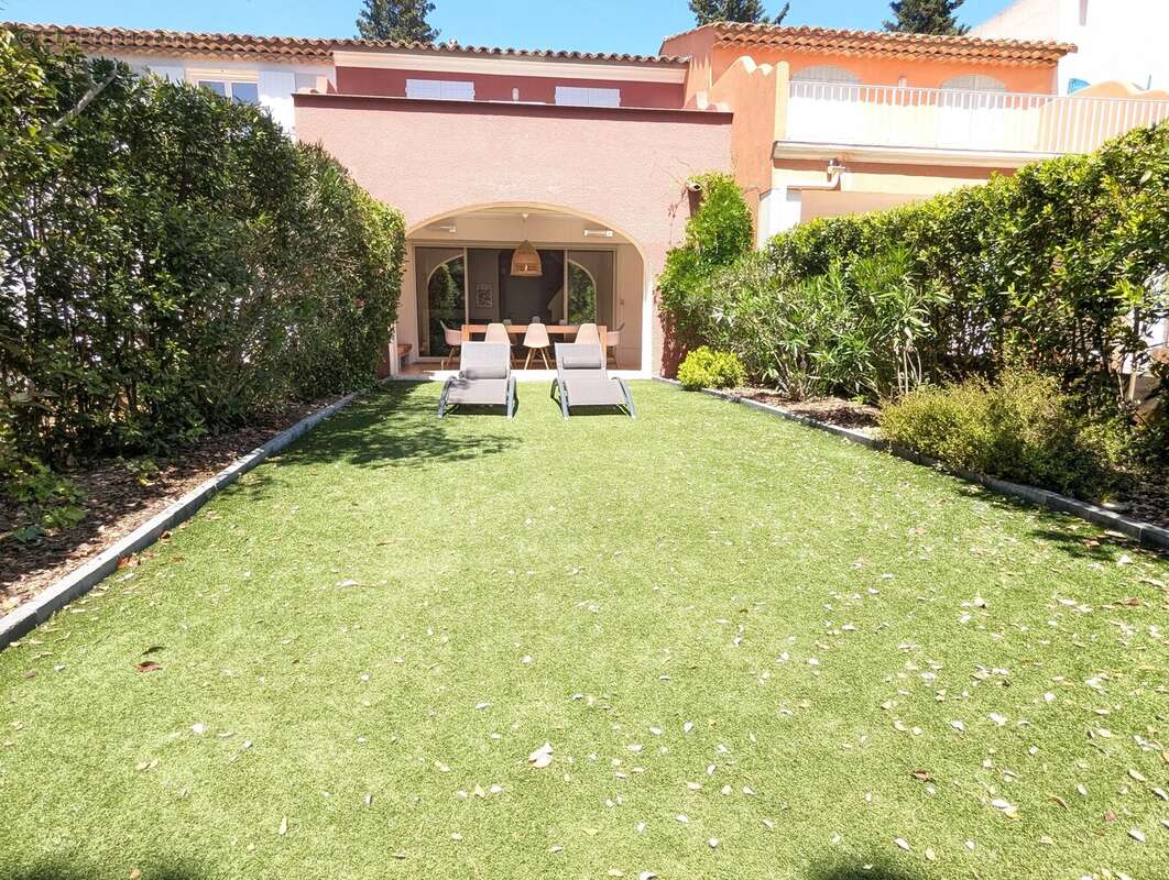 Maison à GRIMAUD