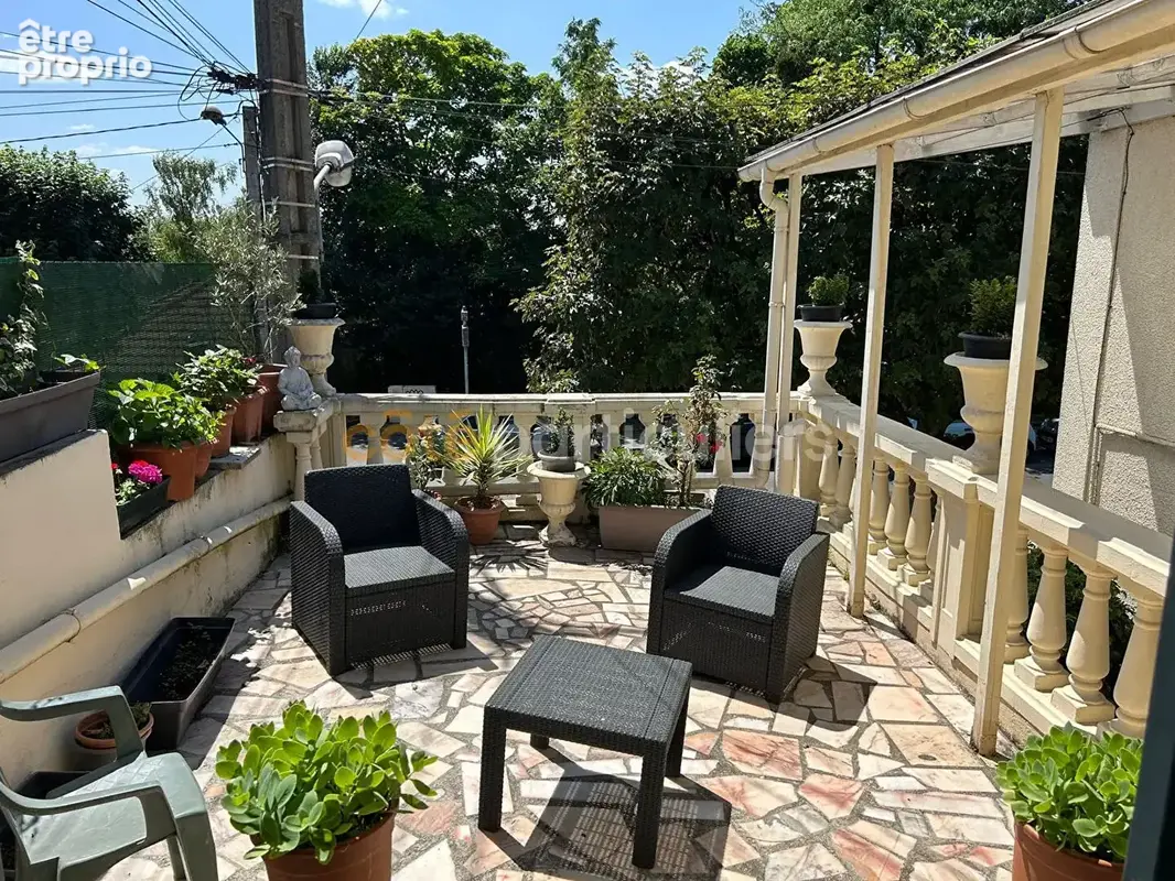Maison Villeneuve Saint Georges 4 pièces 84.1 m2 - photo 2