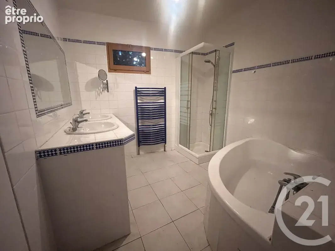 Maison 7 pièces 230 m² à vendre à Saint-Hilaire-De-Lusignan (47450) - photo 11