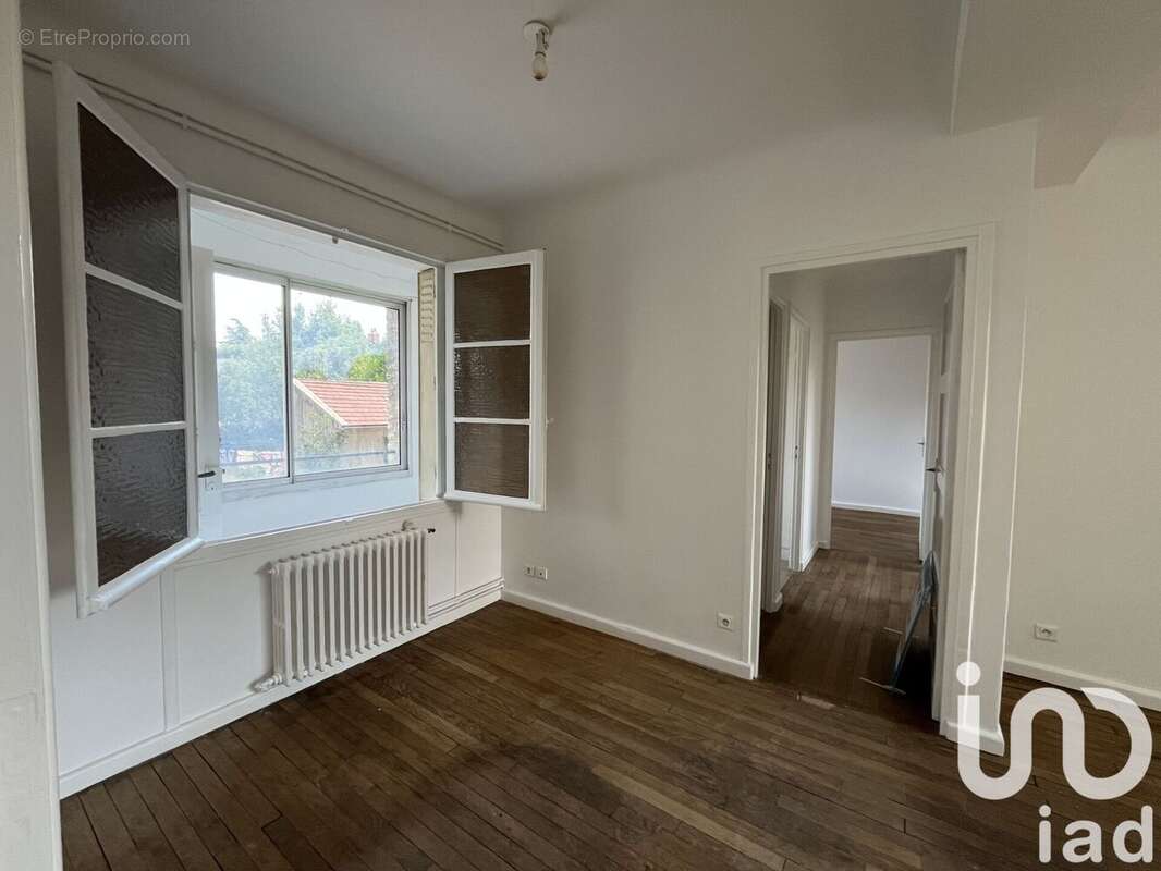 Photo 3 - Appartement à MONTEREAU-FAULT-YONNE