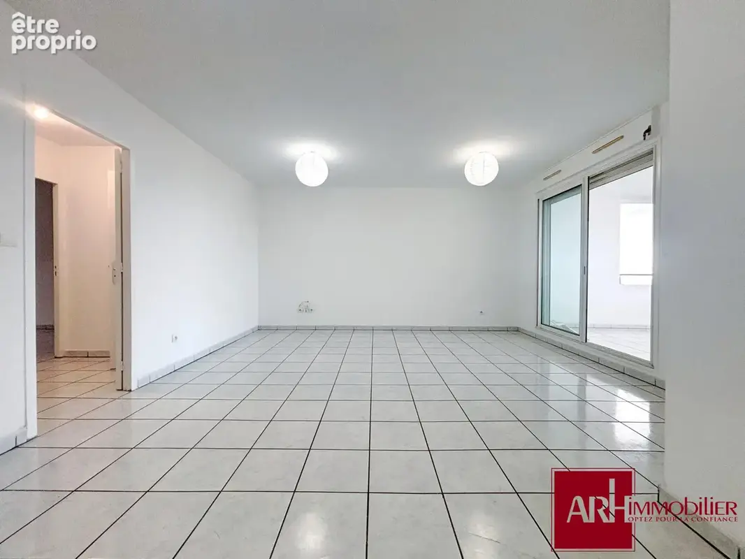Appartement 4 pièces 90 m² à vendre à Saint-Denis (97400) - photo 5