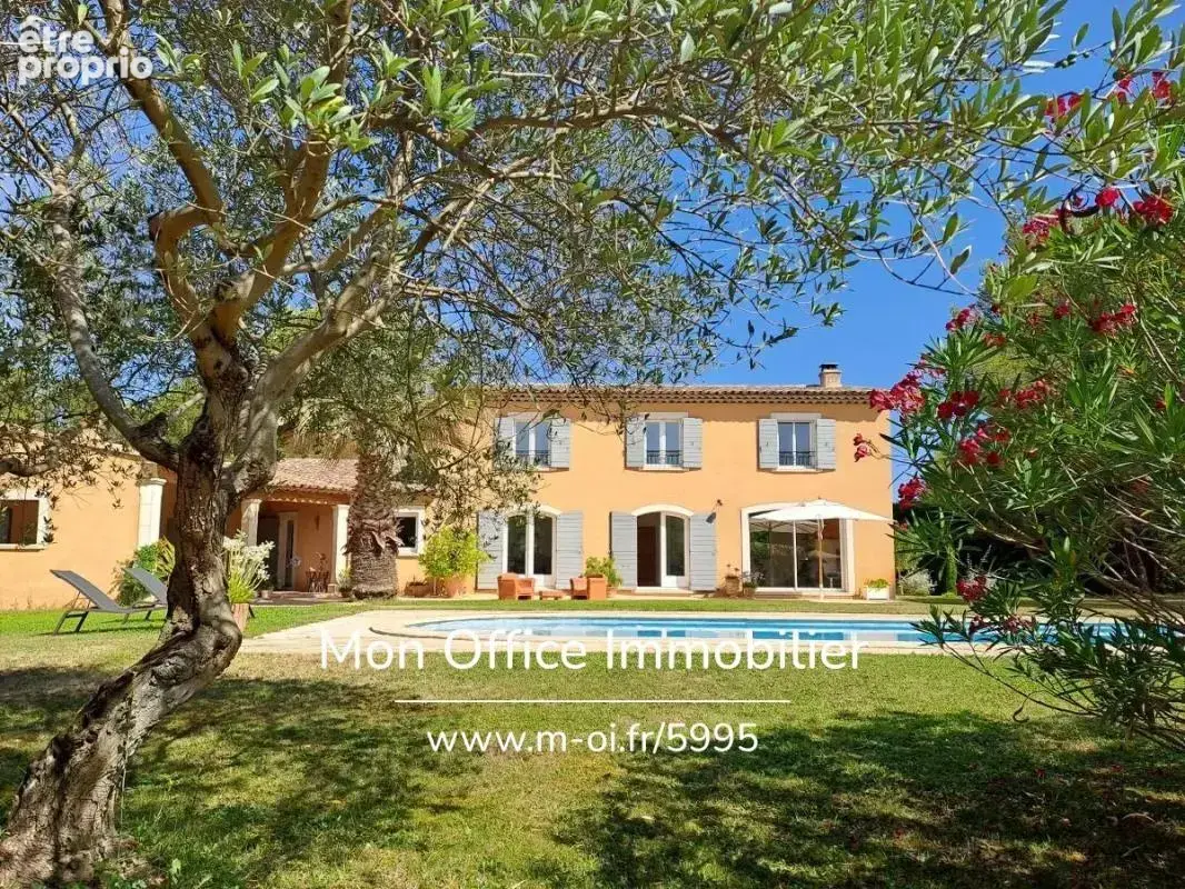 Référence : 6956-VCL - Belle Bastide - Jolie vue - 15 minutes d'Aix en Provence - photo 9