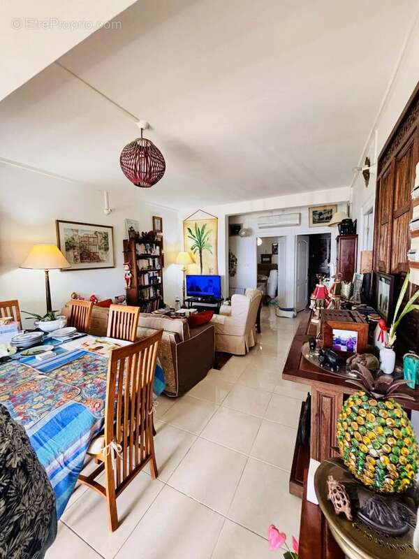 Appartement à SAINT-DENIS