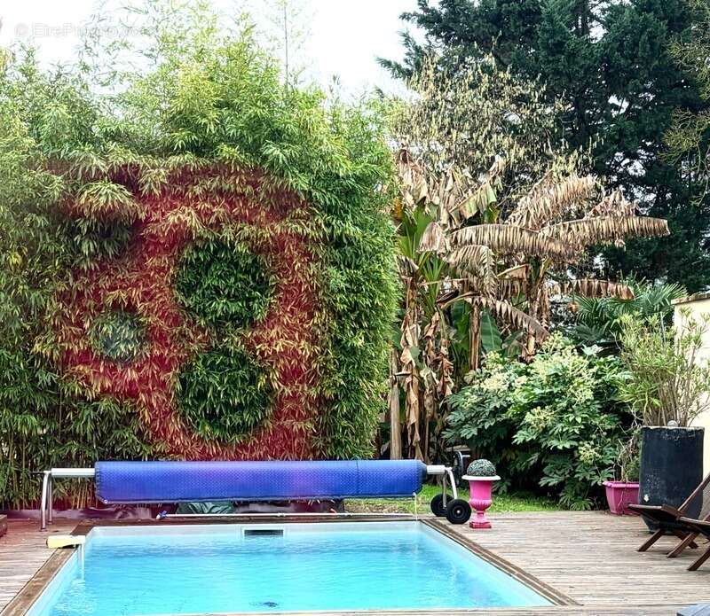 Maison à LE BOUSCAT