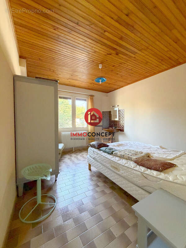 Maison 102 m² à Laudun-L'ardoise  - photo 8