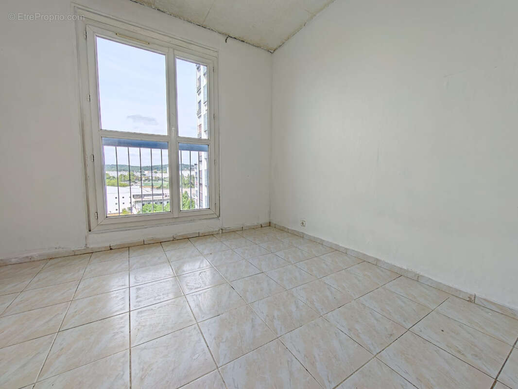 Appartement T3 lumineux, cave et parking   Résidence sécurisée - photo 5