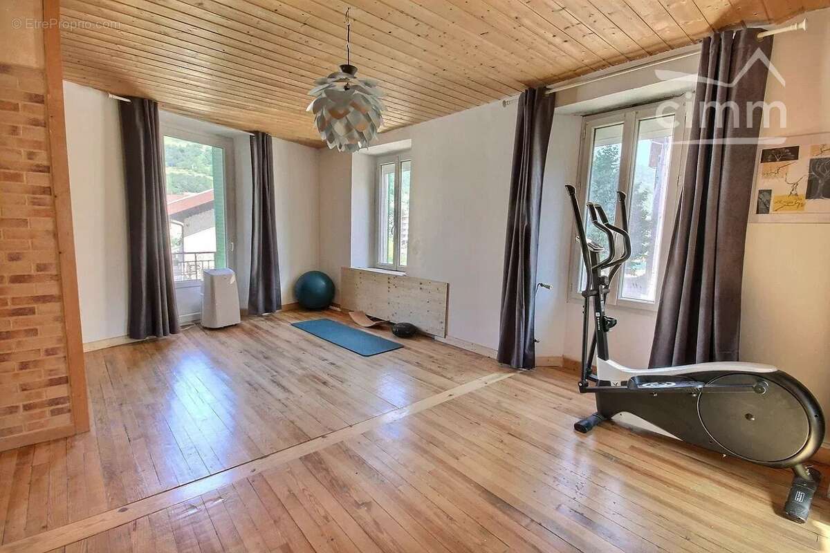 Maison à LA ROCHETTE